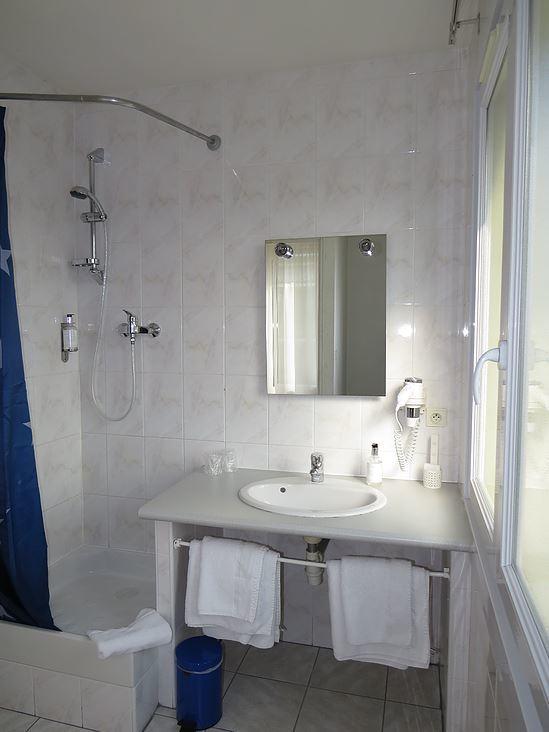 Hotel Evian Express - Terminus מראה חיצוני תמונה